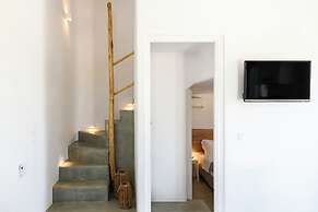 Mykonist Merchia Beach Villas & Suites