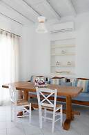 Mykonist Merchia Beach Villas & Suites