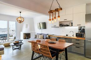 Mykonist Merchia Beach Villas & Suites