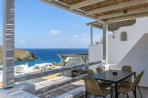 Mykonist Merchia Beach Villas & Suites