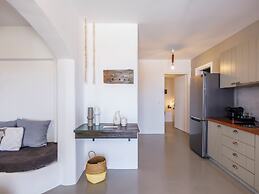 Mykonist Merchia Beach Villas & Suites