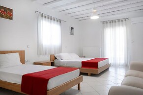 Mykonist Merchia Beach Villas & Suites