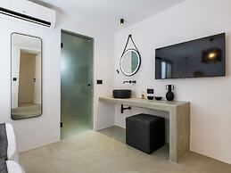 Mykonist Merchia Beach Villas & Suites