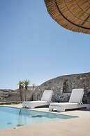 Mykonist Merchia Beach Villas & Suites