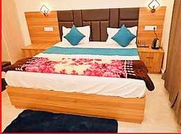 Hotel Vrindavan Palace Ayodhya