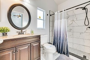 Private Pool & Yard: Family Getaway in Davenport