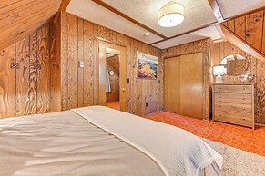 Game Room & Fire Pit: Family Cabin in Packwood!