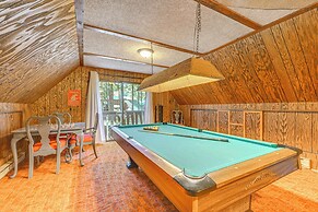 Game Room & Fire Pit: Family Cabin in Packwood!
