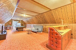 Game Room & Fire Pit: Family Cabin in Packwood!