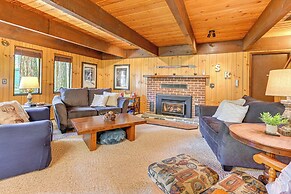 Game Room & Fire Pit: Family Cabin in Packwood!