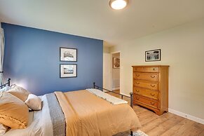 7 Mi to Dtwn Raleigh: Townhome w/ Deck!