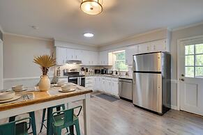 7 Mi to Dtwn Raleigh: Bbq-ready Townhome!