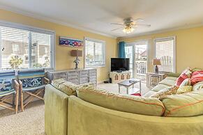 Steps to Beach: NMB Condo w/ Balcony & Pool Access