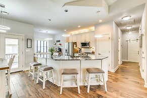 < 1 Mi to Golf & Marina: Inviting Home in Afton!