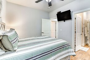 < 1 Mi to Golf & Marina: Inviting Home in Afton!