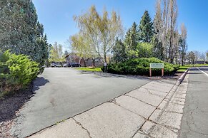 Townhome Near Dtwn Flagstaff: Grill, Golf & Relax!