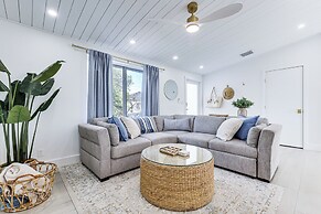 Close to Beach: Canal-front Home in Islamorada