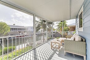 Close to Beach: Canal-front Home in Islamorada