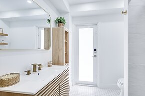 Close to Beach: Canal-front Home in Islamorada