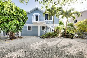Close to Beach: Canal-front Home in Islamorada