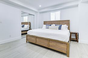 Close to Beach: Canal-front Home in Islamorada