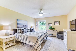 Peaceful Escape w/ Golf Cart in The Villages!