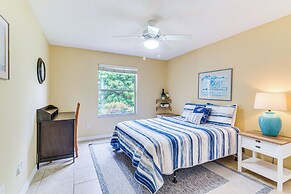 Peaceful Escape w/ Golf Cart in The Villages!