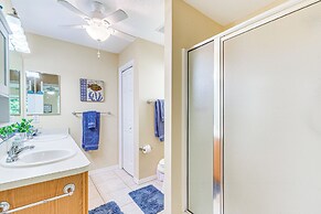 Peaceful Escape w/ Golf Cart in The Villages!