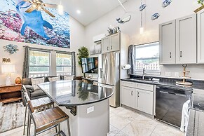 13 Mi to St Andrews State Park: Cabin w/ Patio!