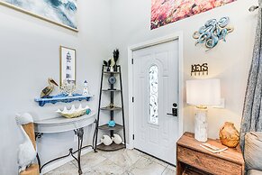 13 Mi to St Andrews State Park: Cabin w/ Patio!