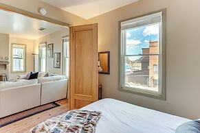 Walk to Hot Springs: Updated Retreat in Dtwn Ouray
