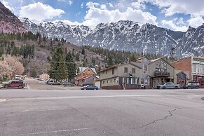 Walk to Hot Springs: Updated Retreat in Dtwn Ouray