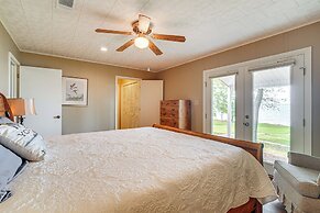 Lakefront Gem w/ Boat Dock & Fishing Pier in Many