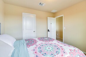 < 20 Mi to Dtwn Austin: Home in Quiet Neighborhood