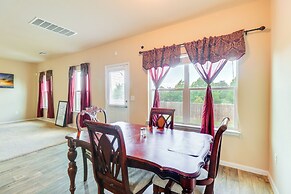 < 20 Mi to Dtwn Austin: Home in Quiet Neighborhood