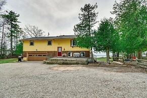 Breathtaking Sunsets: Lake Huron Beachfront Escape