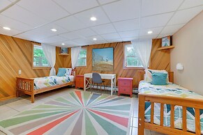Breathtaking Sunsets: Lake Huron Beachfront Escape
