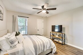 2 Mi to Fort Stewart: Modern Hinesville Haven