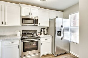 2 Mi to Fort Stewart: Modern Hinesville Haven