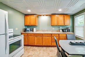 < 2 Mi to Suny Cortland: Unit w/ Private Parking