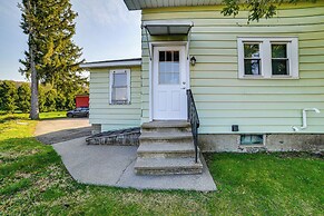 < 2 Mi to Suny Cortland: Unit w/ Private Parking