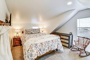 Hot Tub & Watercrafts: Lakefront Catskills Getaway