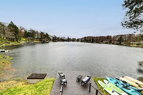 Hot Tub & Watercrafts: Lakefront Catskills Getaway