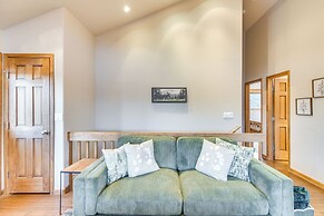 Deck + Mountain Views: Fairplay Family Escape!