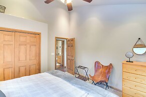 Deck + Mountain Views: Fairplay Family Escape!