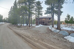 Deck + Mountain Views: Fairplay Family Escape!