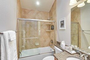 Deck + Mountain Views: Fairplay Family Escape!