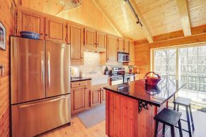 Walk to Ski Slopes: Sugar Mountain Unit w/ Balcony