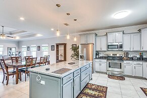 Military-friendly Home Near Navarre Beach & Base!