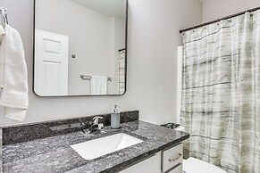 Military-friendly Home Near Navarre Beach & Base!